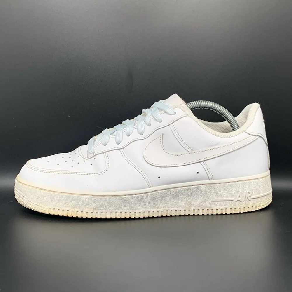 Nike Air Force 1’s‎ ‘07 Triple White Shoes Men’s Sz 9.5